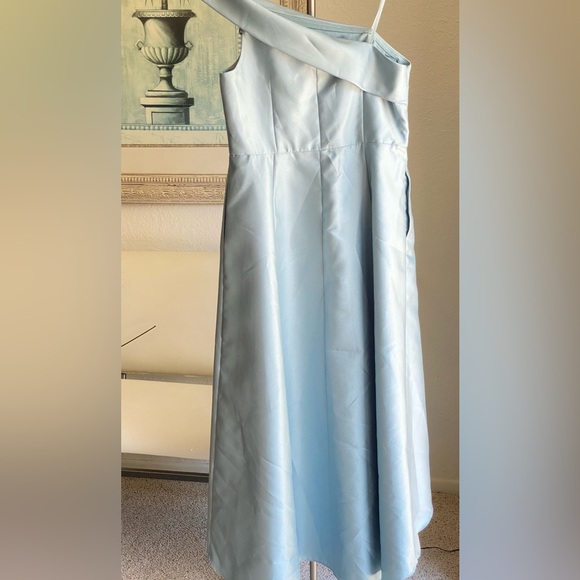 Adrianna Papell Sage 🍃Hi Lo Off Shoulder TEA LENGTH Gown w/ POCKETS - Picture 9 of 12